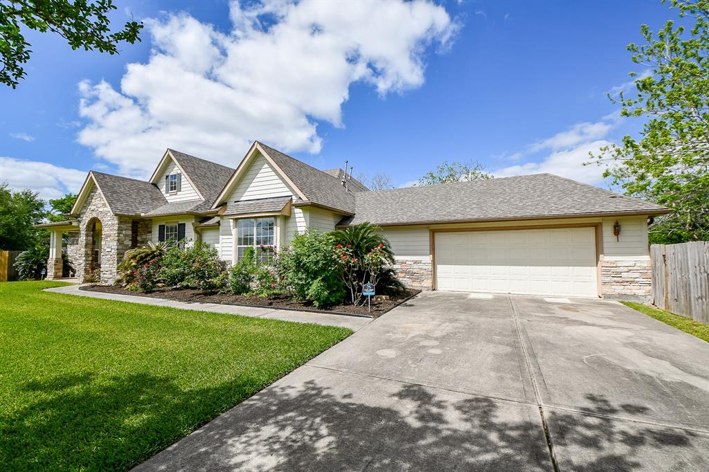 606 S 1st Street St, La Porte, Texas image 2