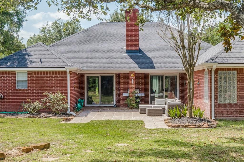 104 Douglas Drive, Bellville, Texas image 9