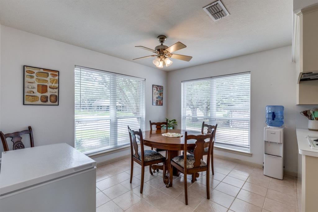 104 Douglas Drive, Bellville, Texas image 14