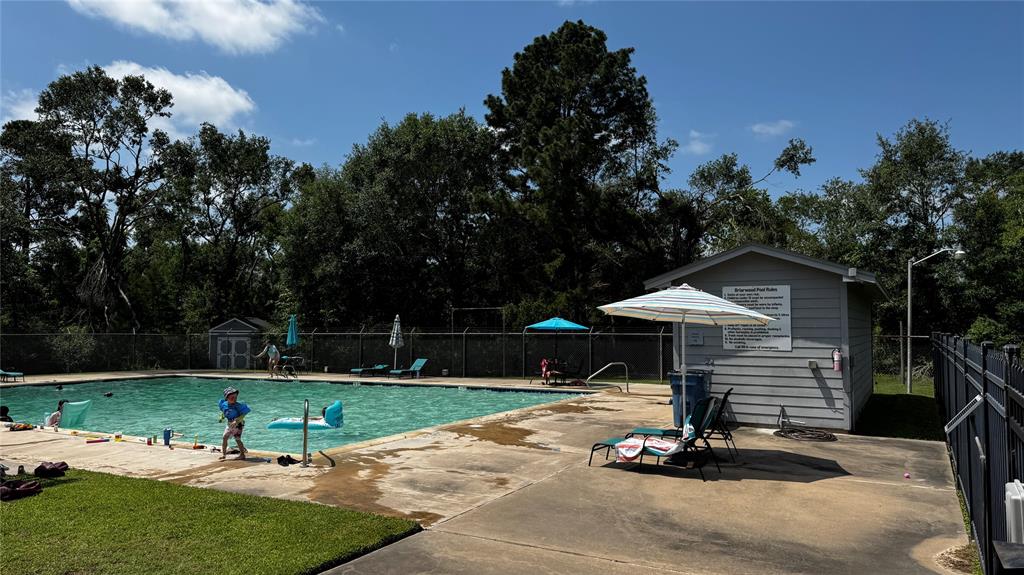 104 Douglas Drive, Bellville, Texas image 26