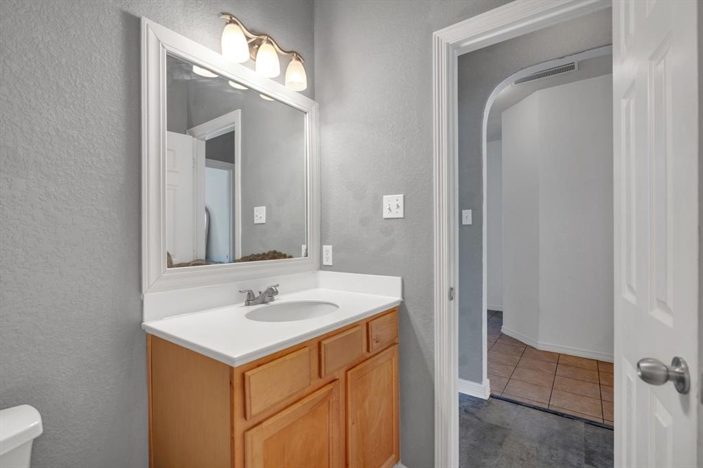 4710 Brazos Point Lane, Fresno, Texas image 11