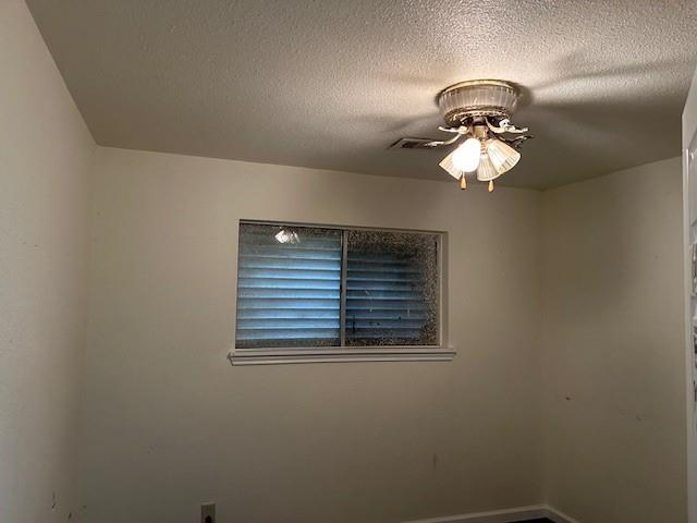 6619 Carver Avenue, Hitchcock, Texas image 4