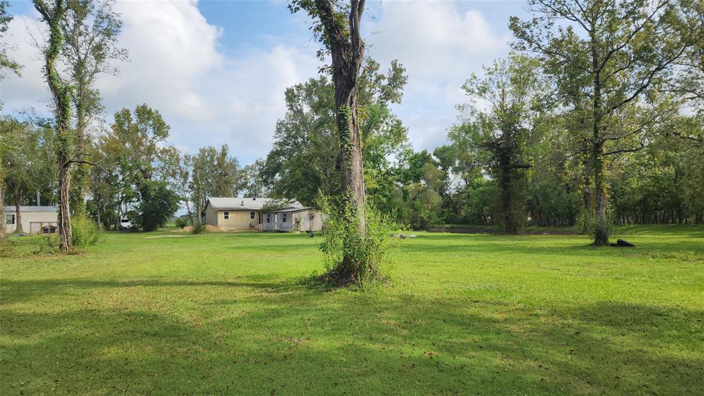 404 County Road 2089, Liberty, Texas image 32