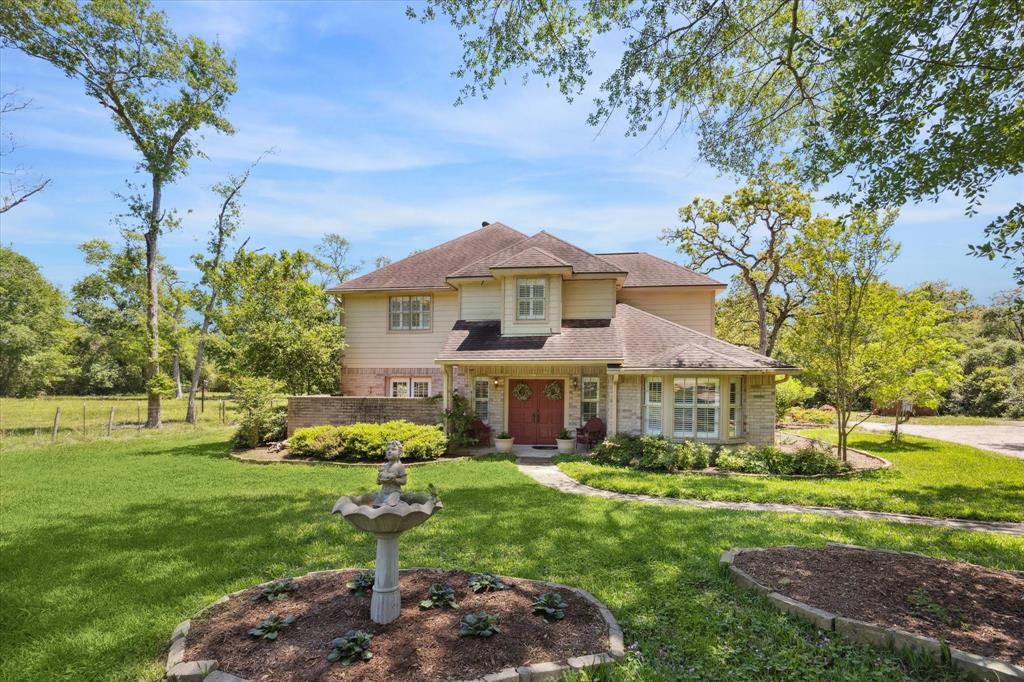484 High Meadows Road, Bellville, Texas image 1