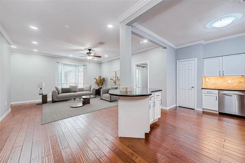 MLS: 23898825