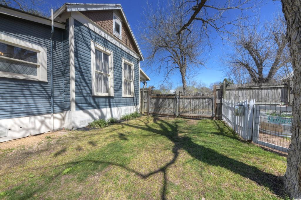 481 N Central Avenue, New Braunfels, Texas image 32