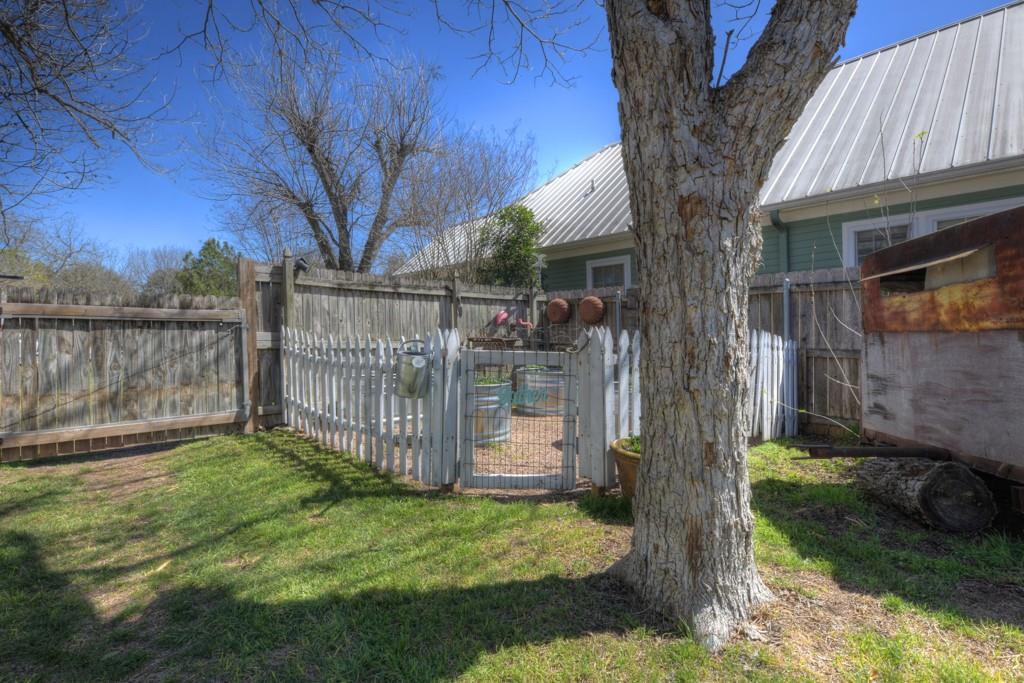 481 N Central Avenue, New Braunfels, Texas image 31