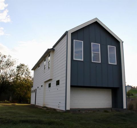 A home in Sealy