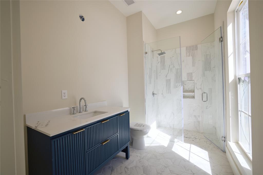 9477 Leeward Cove, Waller, Texas image 20