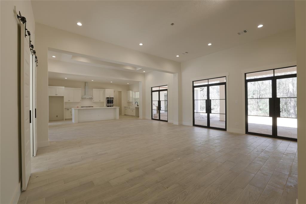 9477 Leeward Cove, Waller, Texas image 9