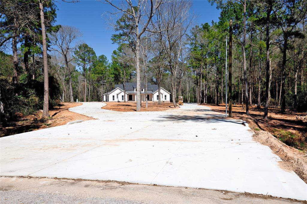 9477 Leeward Cove, Waller, Texas image 5