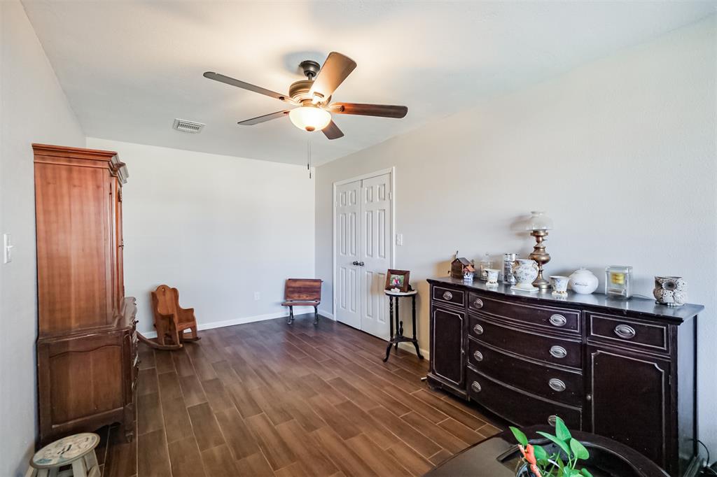 1915 Landmark Drive, Richmond, Texas image 5