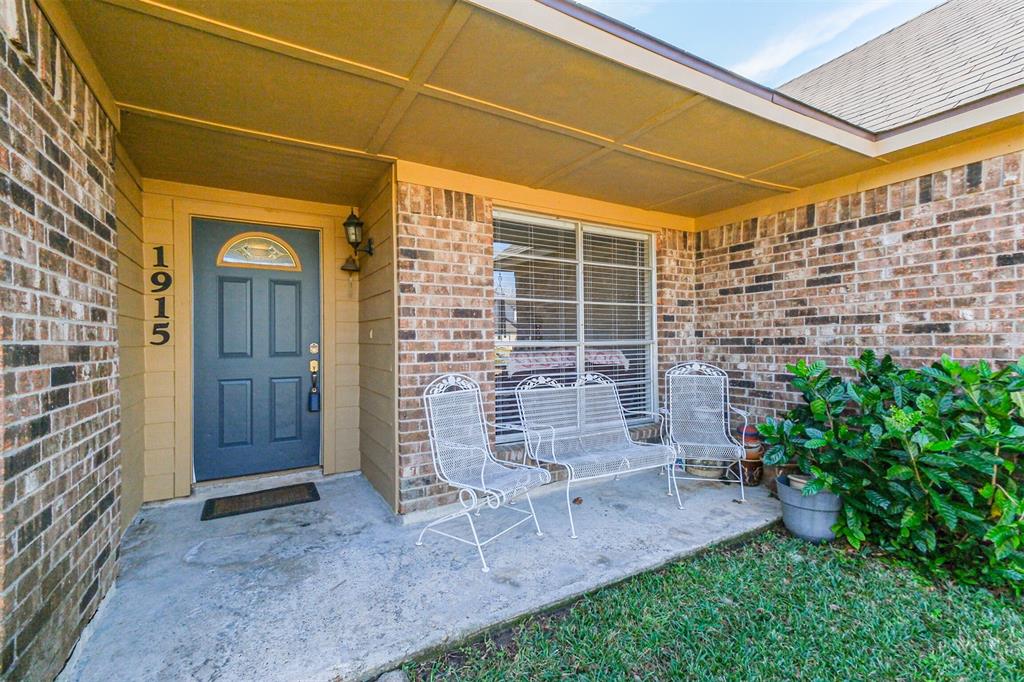 1915 Landmark Drive, Richmond, Texas image 1