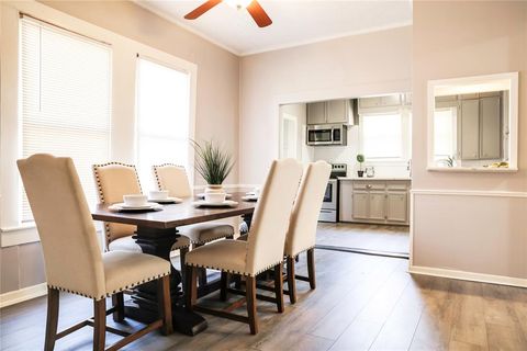 A home in Hallettsville