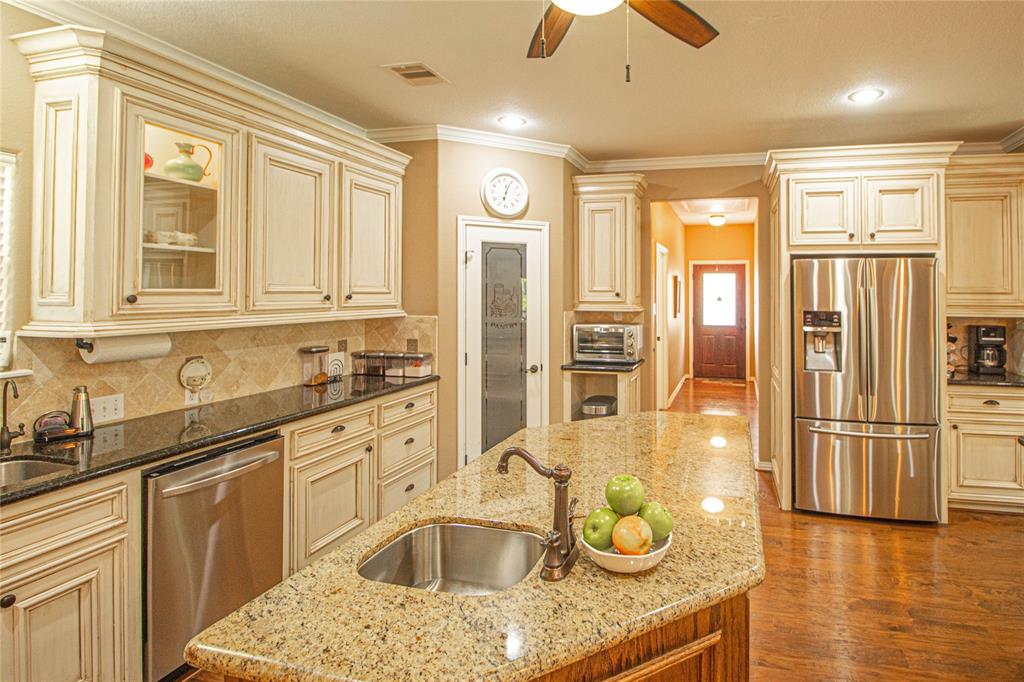 2217 Colita Loop, Livingston, Texas image 10