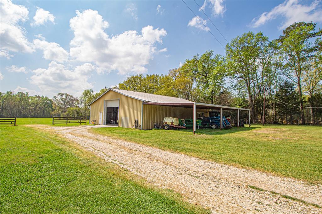 2217 Colita Loop, Livingston, Texas image 38