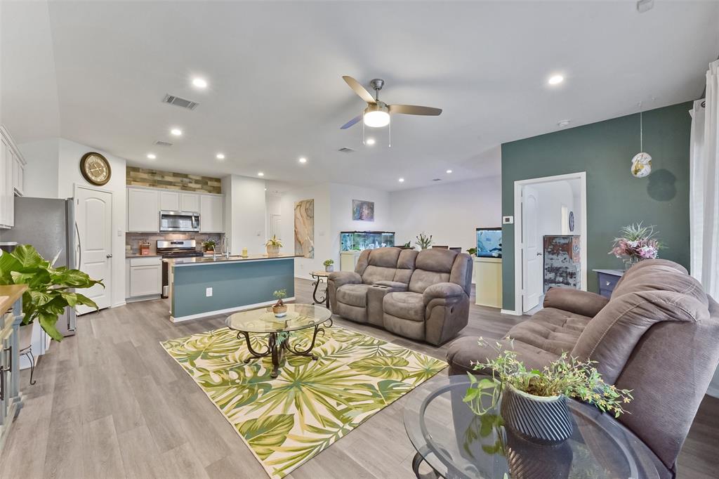 315 Coral Drift Court, Crosby, Texas image 11