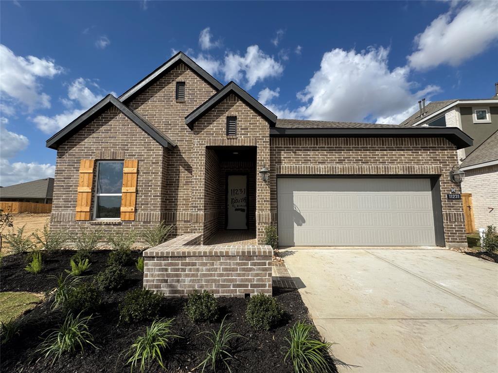 11119 Poplar Tree Drive, Cypress, Texas image 1
