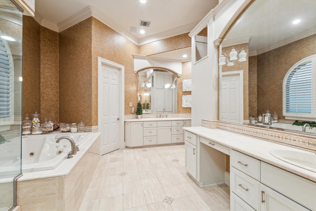 7851 Spirit Hollow Court, Missouri City, Texas image 32