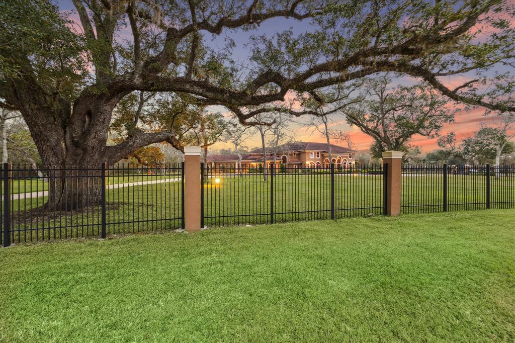 property-search 3 7851 Spirit Hollow Court