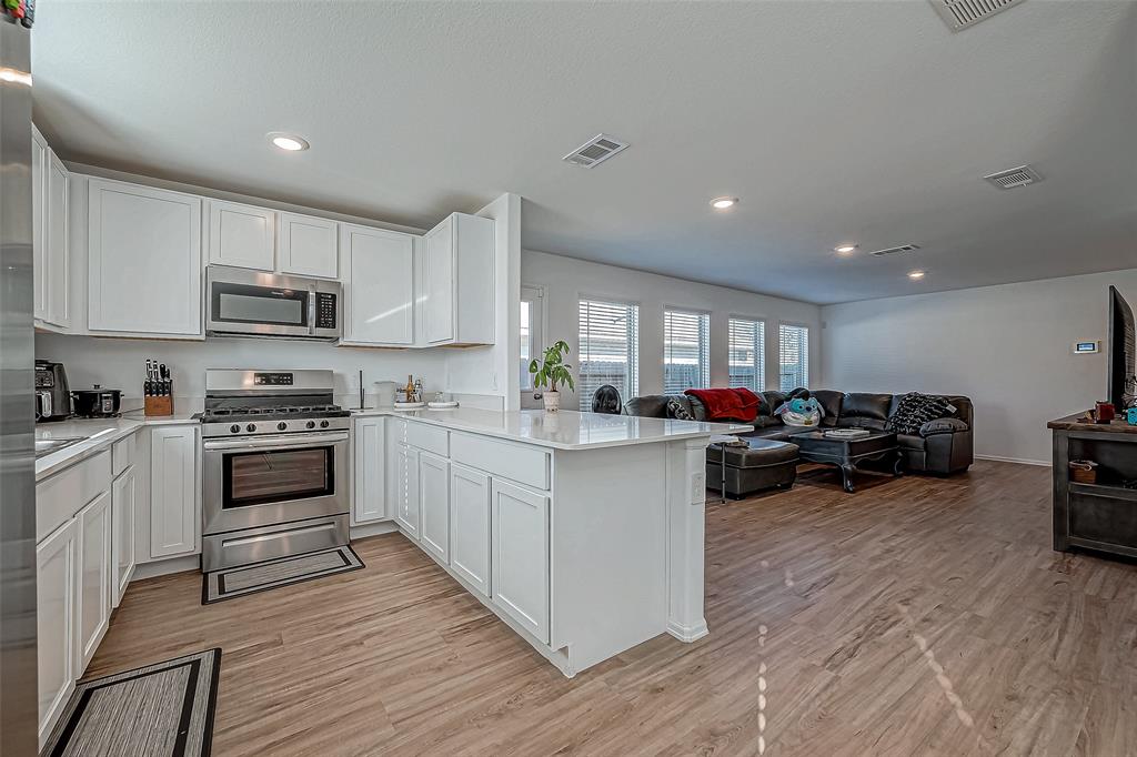 New Caney, Texas 77357, United States, 4 Bedrooms Bedrooms, ,3 BathroomsBathrooms,Residential,Active,77334