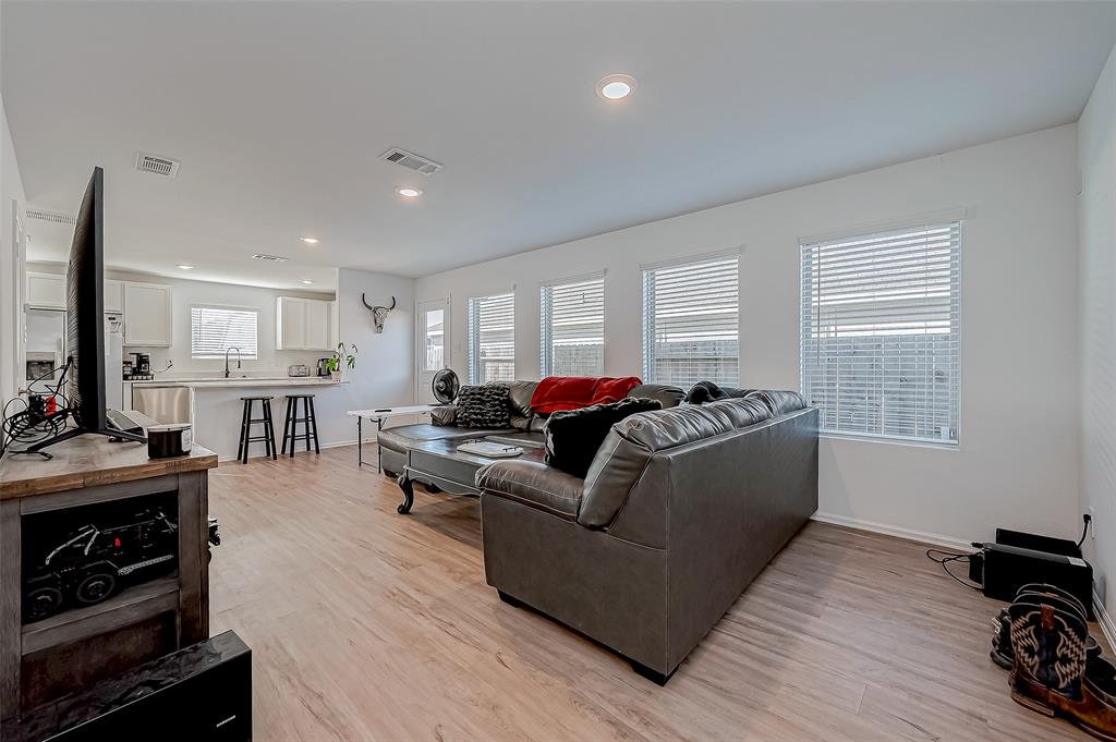 New Caney, Texas 77357, United States, 4 Bedrooms Bedrooms, ,3 BathroomsBathrooms,Residential,Active,77334