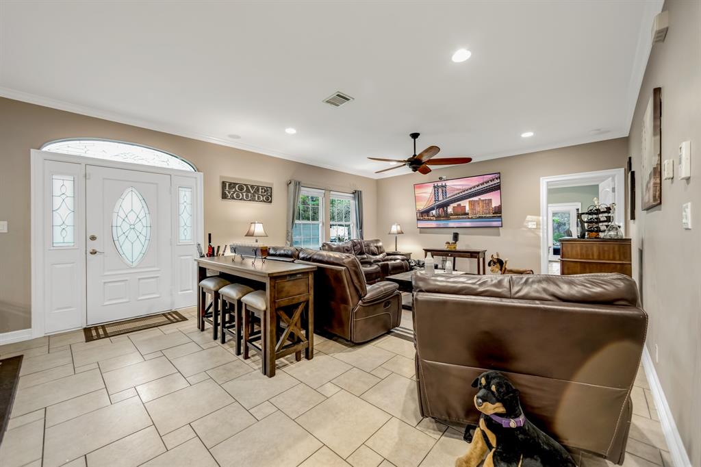 222 Valley Drive