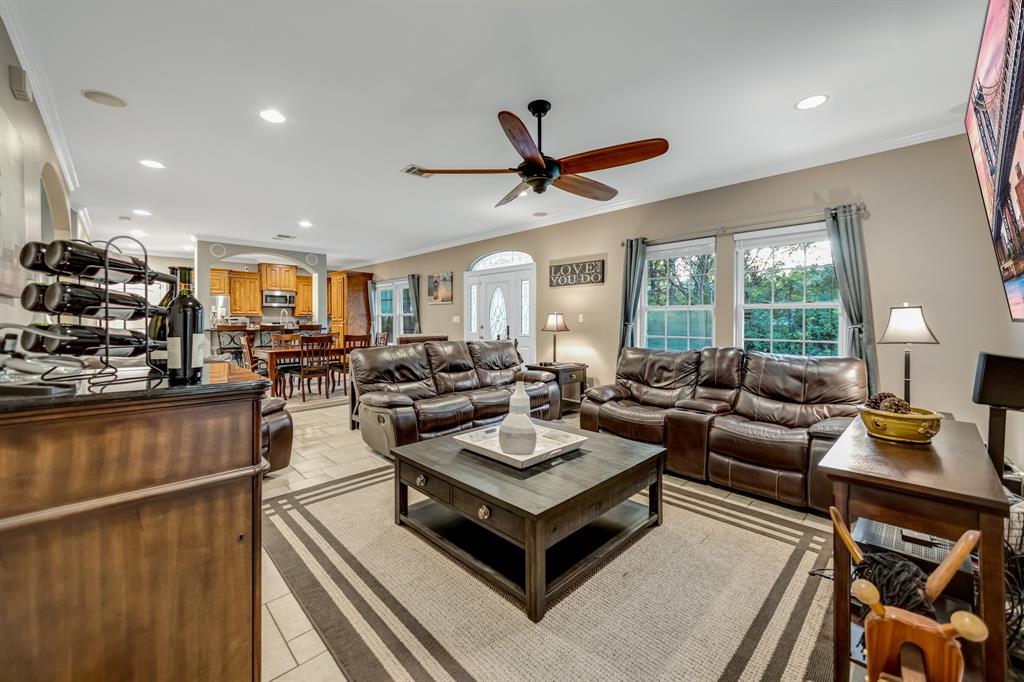 222 Valley Drive