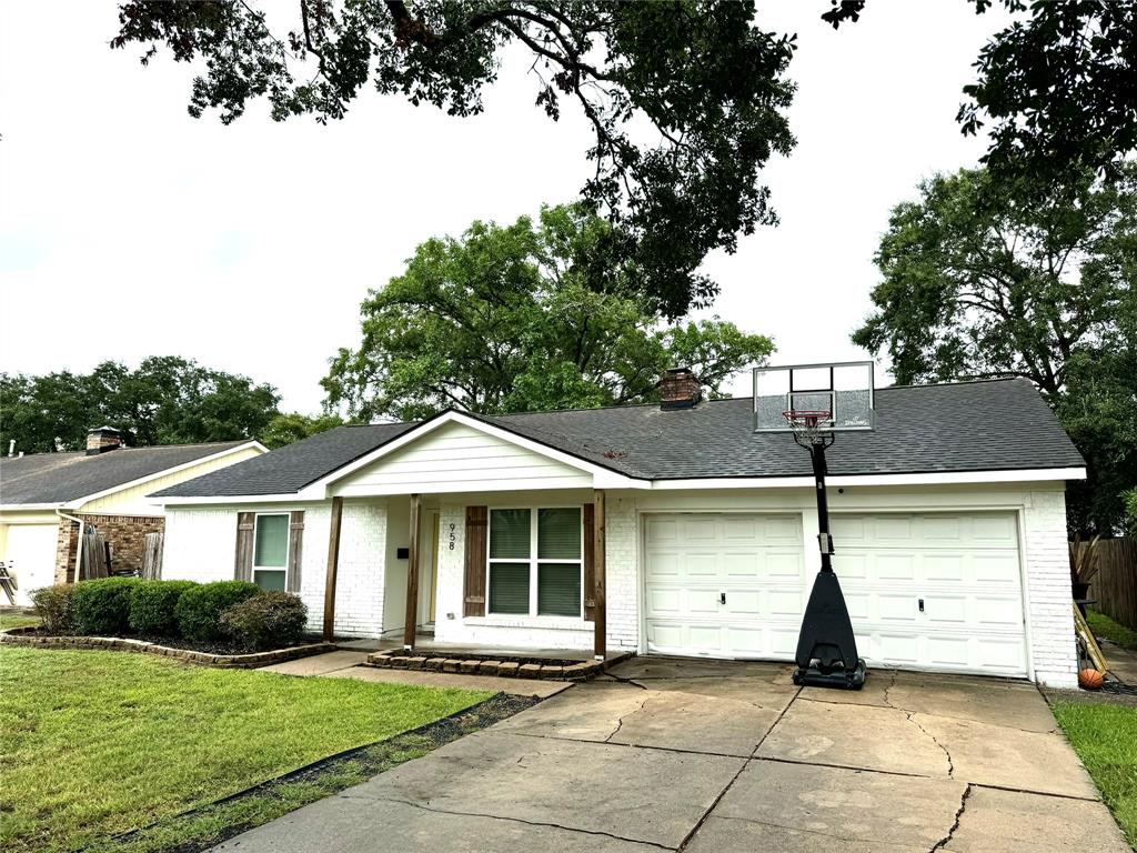 View Houston, TX 77062 house