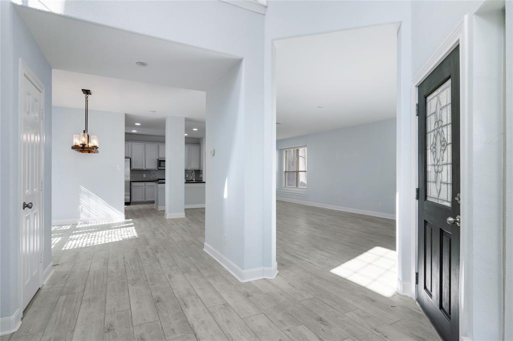 90 Panterra Way, The Woodlands, Texas image 7