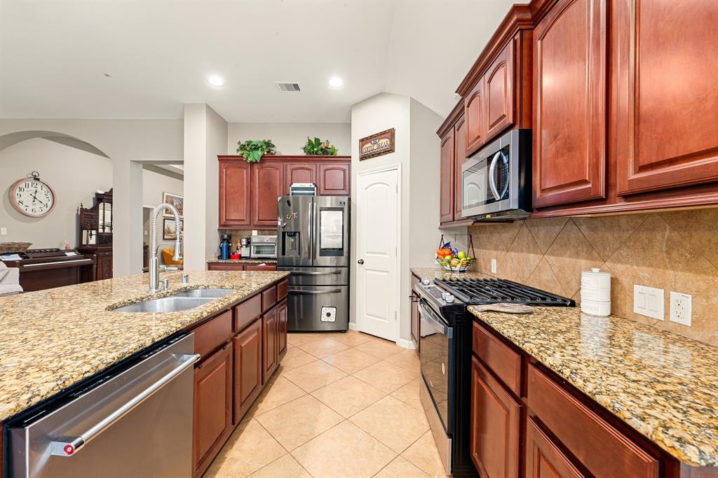 28215 Goose Creek Court, Fulshear, Texas image 19