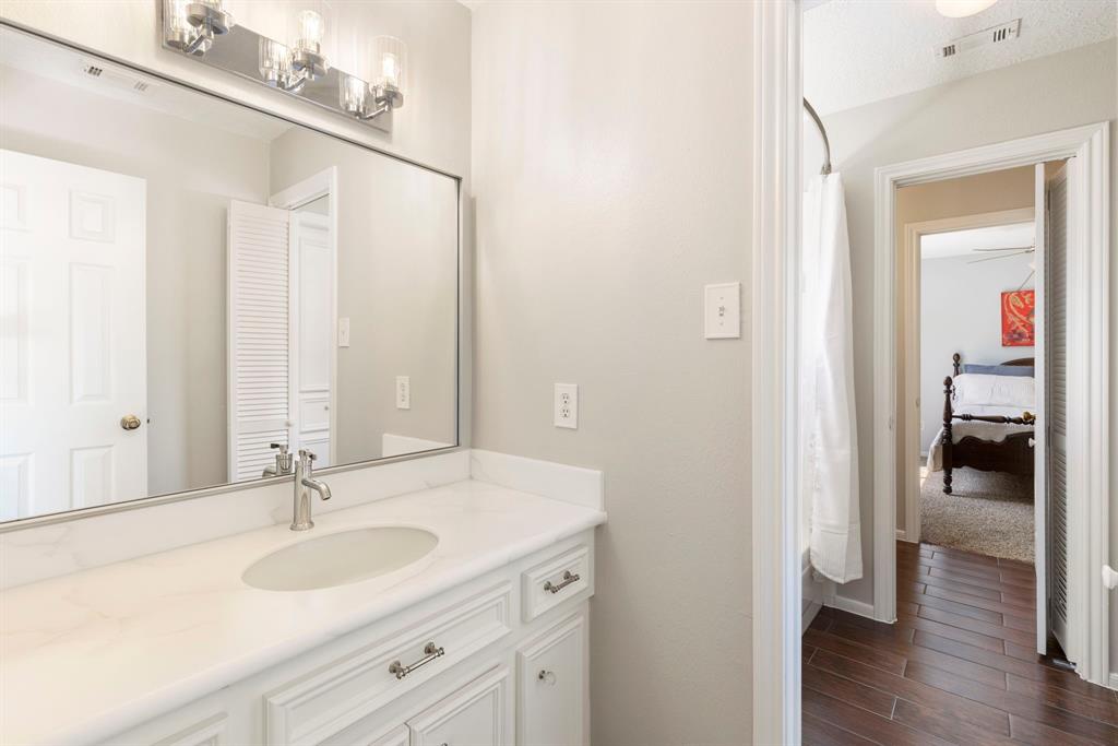 15 Grey Finch Court, The Woodlands, Texas image 24