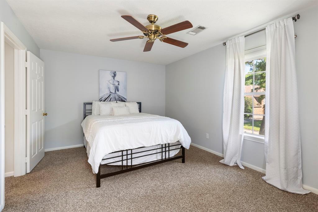15 Grey Finch Court, The Woodlands, Texas image 25