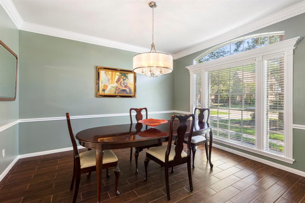 15 Grey Finch Court, The Woodlands, Texas image 7