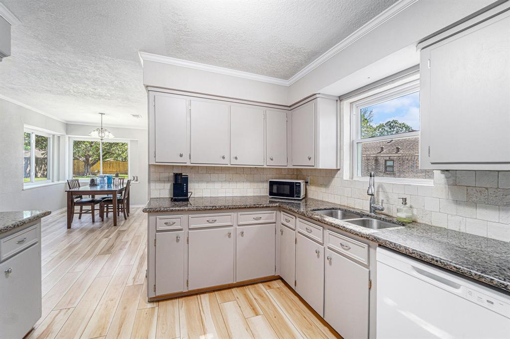 16402 Cornwall Street, Jersey Village, Texas image 14