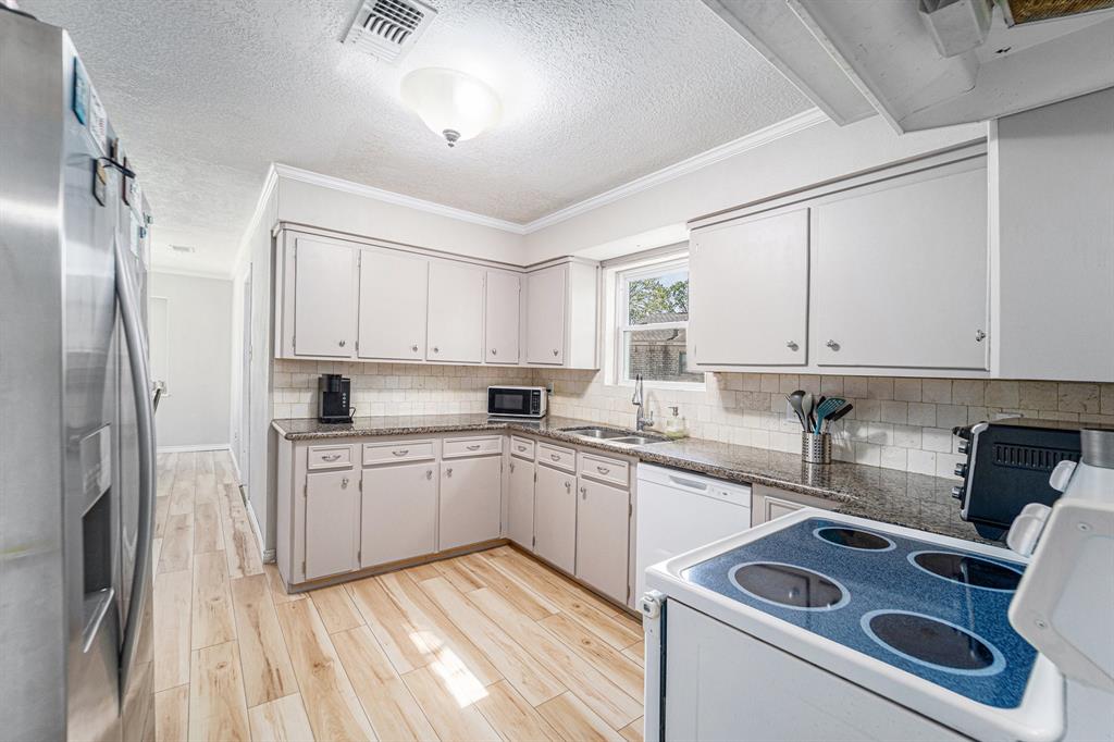 16402 Cornwall Street, Jersey Village, Texas image 19