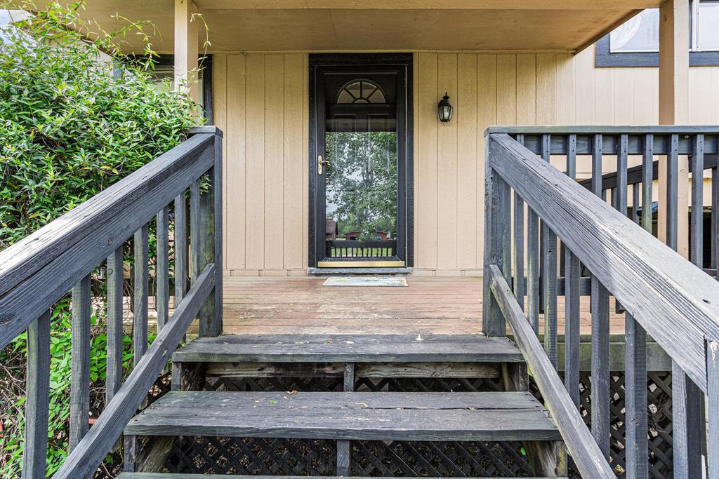6302 Amie Lane, Pearland, Texas image 5