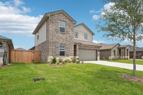 Single Family Residence in Texas City TX 10412 Hermann Trace 2.jpg