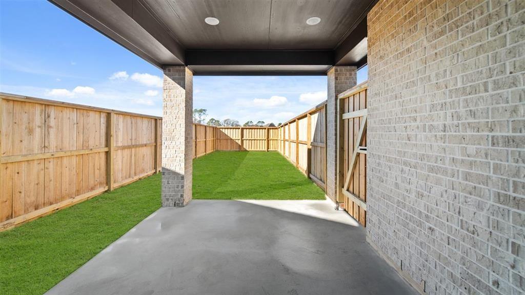 12135 Wild Bend Drive, Mont Belvieu, Texas image 28