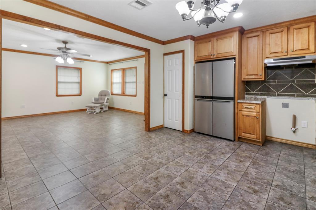 622 19th Street, Hempstead, Texas image 6