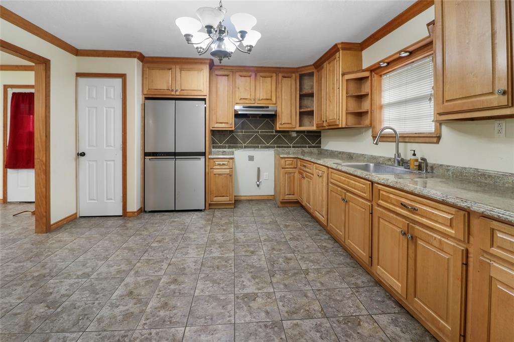 622 19th Street, Hempstead, Texas image 5