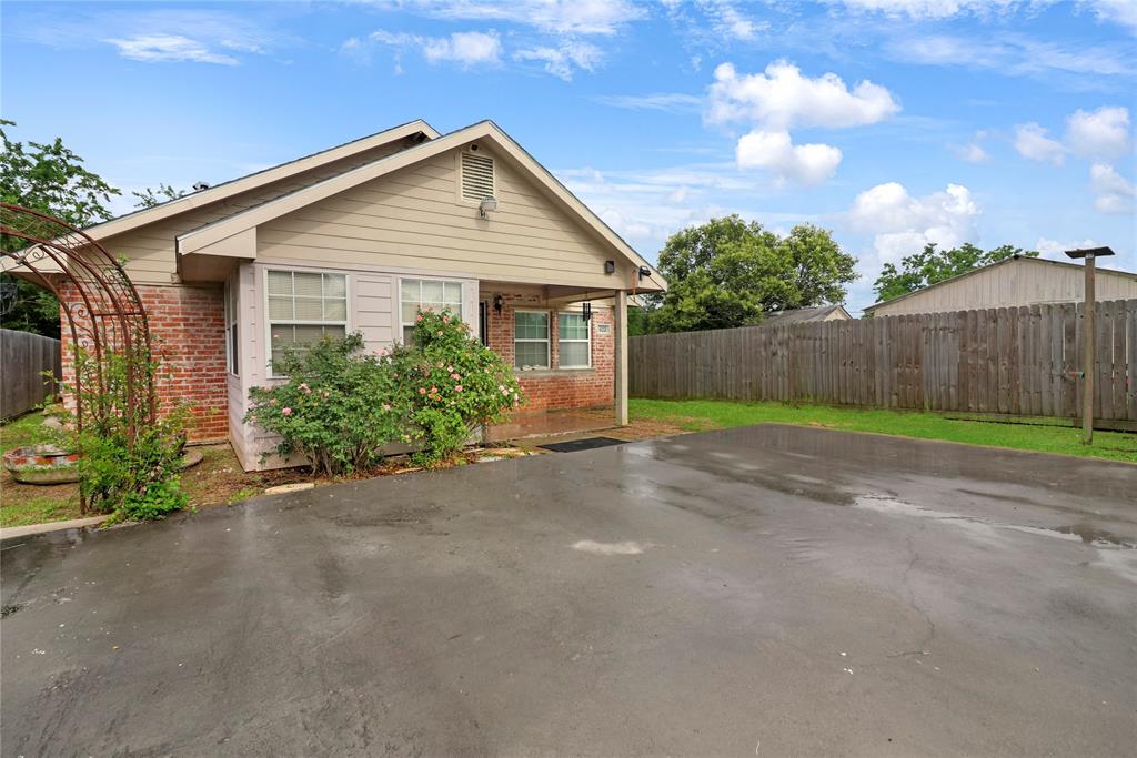 622 19th Street, Hempstead, Texas image 14