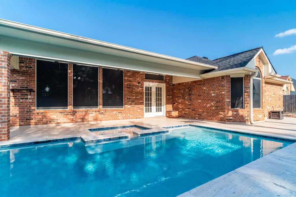 2304 Cape Landing Drive, Pearland, Texas image 27