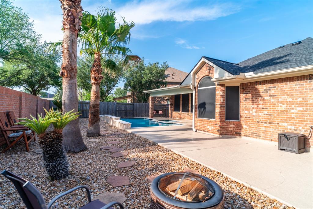 2304 Cape Landing Drive, Pearland, Texas image 26