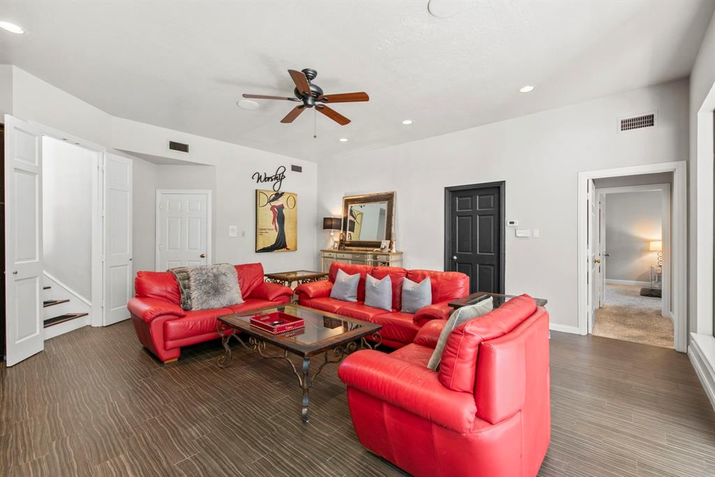 95 N Windsail Place, The Woodlands, Texas image 20