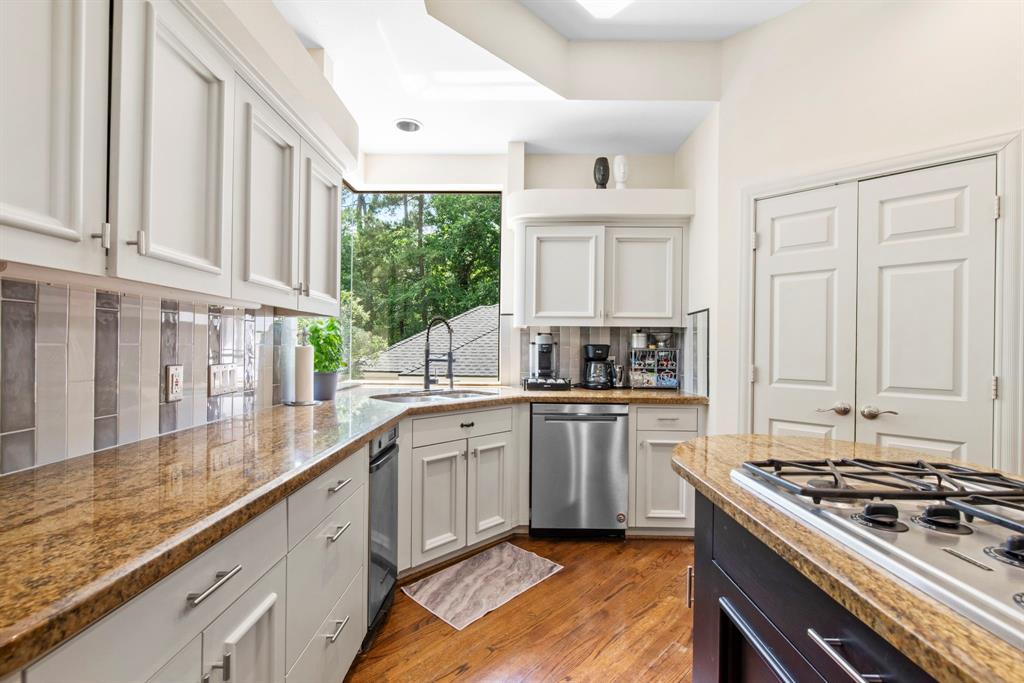 95 N Windsail Place, The Woodlands, Texas image 27