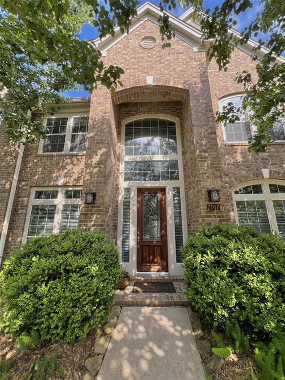 2910 Lara Brook Court, Katy, Texas image 3