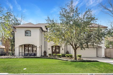 5105 Pocahontas Street Bellaire TX 77401