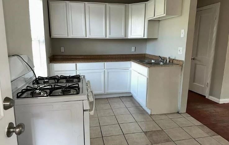 1237 San Felipe Rd, Angleton, Texas image 4