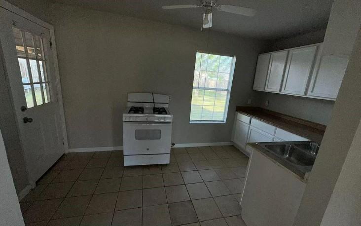 1237 San Felipe Rd, Angleton, Texas image 6